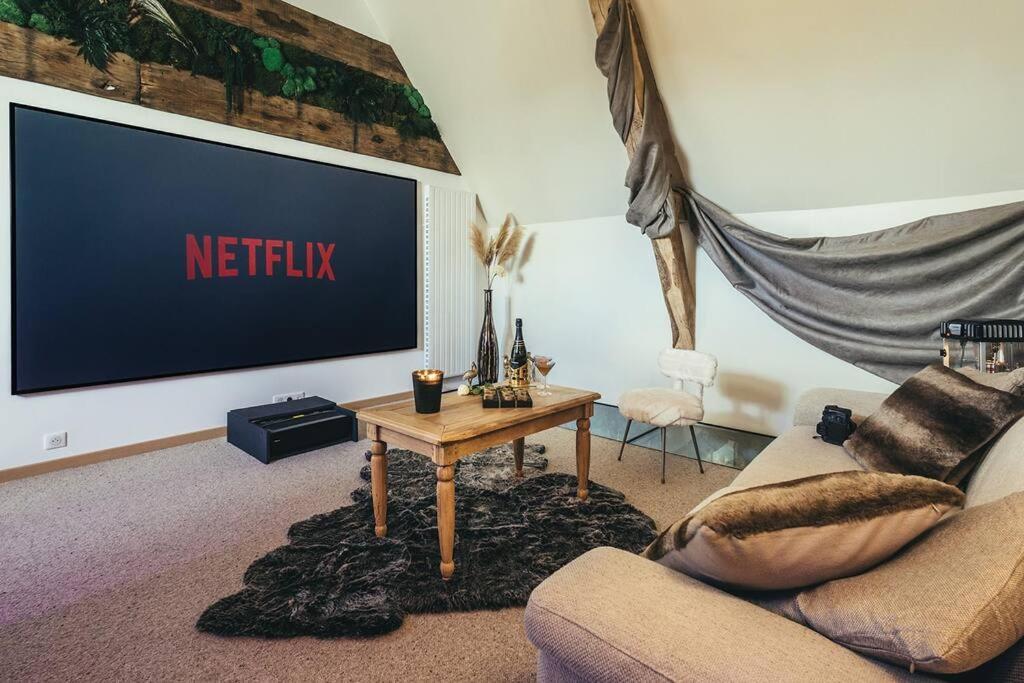 Longmesnil Le Duplex De L'Etoile Home Cinema Jacuzzi Et Sauna Privatif מראה חיצוני תמונה