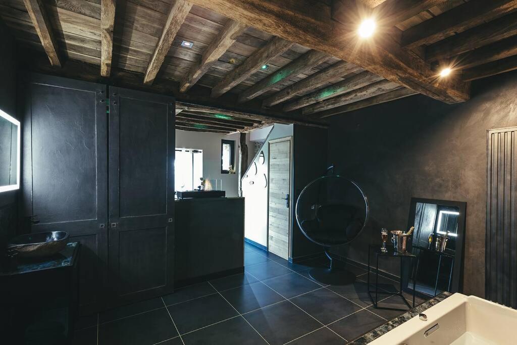 Longmesnil Le Duplex De L'Etoile Home Cinema Jacuzzi Et Sauna Privatif מראה חיצוני תמונה